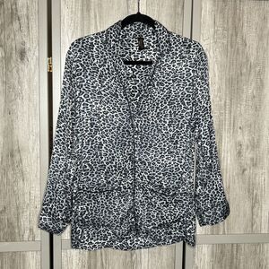 Intimissimi Pajama Shirt Size S Satin Animal Print Pockets Grey Color